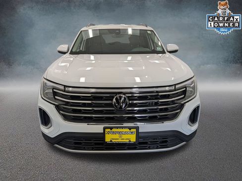 Used 2024 Volkswagen Atlas SE AWD/4WD image 2