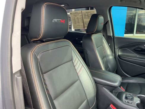 Used 2023 GMC Terrain AT4 image 27