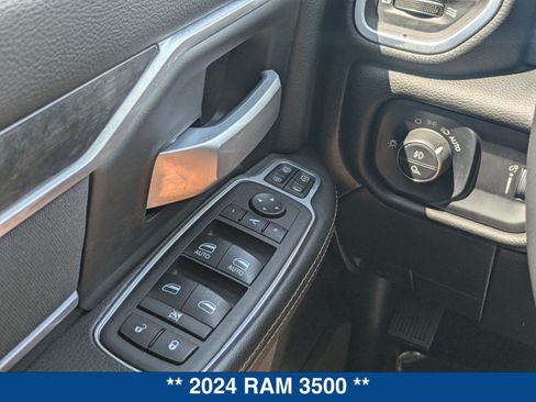 Used 2024 RAM 3500 Big Horn AWD/4WD image 25