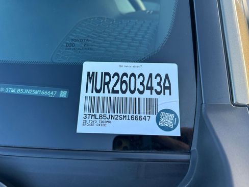 Certified 2025 Toyota Tacoma TRD Sport image 31