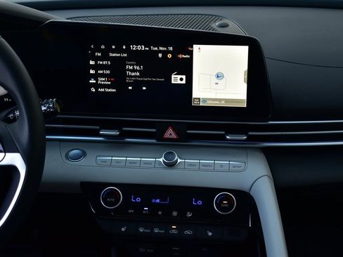 New 2026 Hyundai Elantra Limited FWD image 31