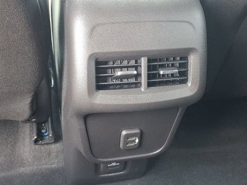 Certified 2024 Chevrolet Equinox LT FWD image 11