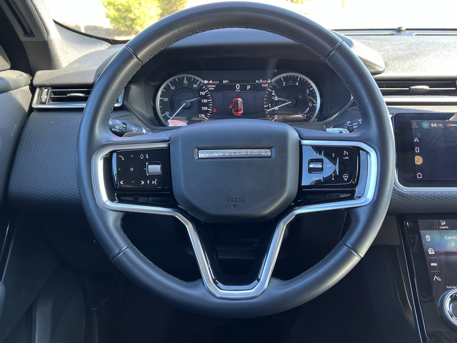 Used 2023 Land Rover Range Rover Velar R-Dynamic S AWD/4WD image 17