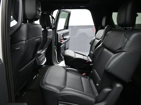 New 2026 Ford Expedition Max Platinum w/ Stealth Appearance Package AWD/4WD image 19