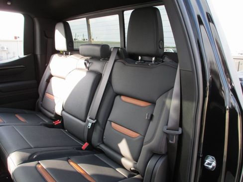 New 2026 GMC Sierra 1500 AT4 w/ AT4 Premium Package image 12