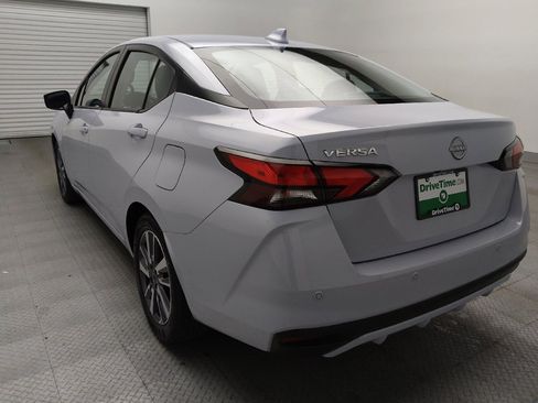 Used 2025 Nissan Versa SV FWD image 5