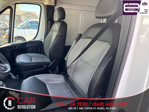 Used 2024 RAM ProMaster 2500 w/ Convenience Group FWD image 8