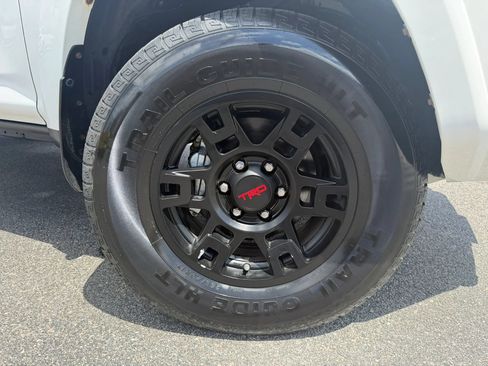 Used 2017 Toyota 4Runner TRD Pro AWD/4WD image 36
