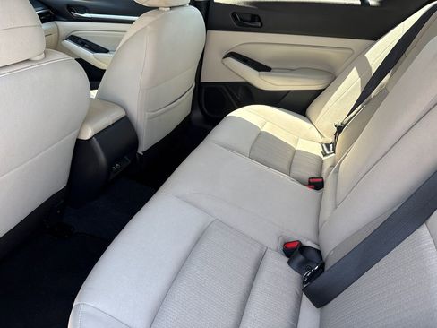 Used 2023 Nissan Altima 2.5 SV w/ SV Premium Package FWD image 16