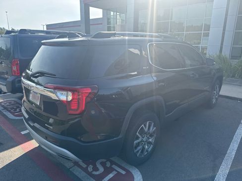 Used 2023 GMC Acadia SLT AWD/4WD image 4