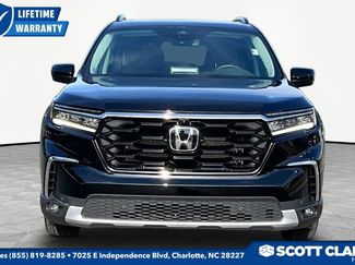 Used 2025 Honda Pilot Elite video 2