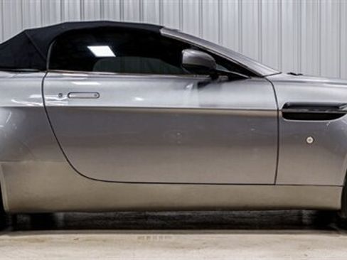 Used 2008 Aston Martin V8 Vantage Roadster RWD image 23