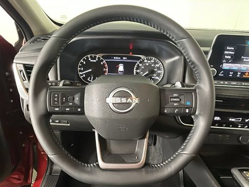 Certified 2026 Nissan Rogue SV AWD/4WD image 18