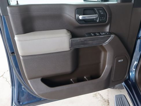 Used 2020 Chevrolet Silverado 2500 LTZ w/ LTZ Plus Package image 21