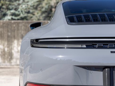 Certified 2025 Porsche 911 Carrera GTS RWD image 21