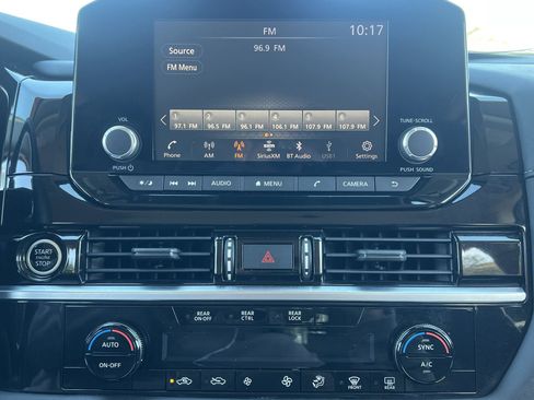 Certified 2022 Nissan Pathfinder S image 5