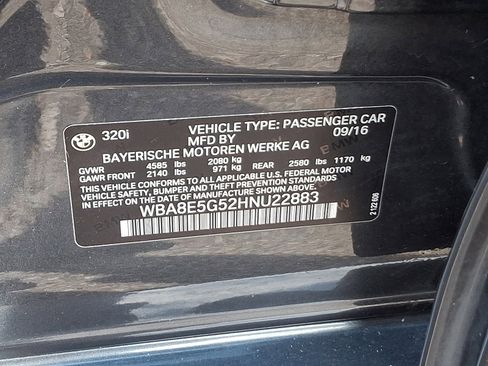 Used 2017 BMW 320i xDrive Sedan AWD/4WD image 28