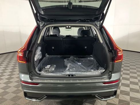 New 2026 Volvo XC60 B5 Ultra w/ Protection Package Premier image 34