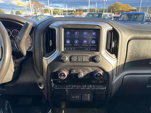 Used 2021 Chevrolet Silverado 1500 LT w/ Z71 Off-Road Package image 29