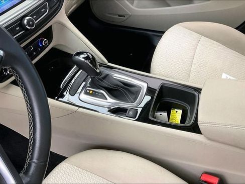 Used 2018 Buick Regal Preferred w/ Sights and Sounds Package AWD/4WD image 16