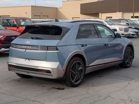 Used 2025 Hyundai Ioniq 5 Limited image 3