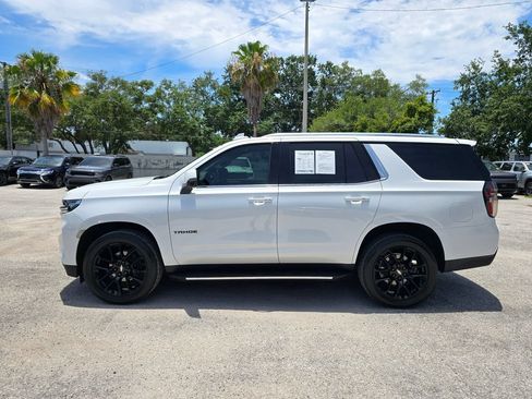 Used 2022 Chevrolet Tahoe LT w/ LT Signature Plus Package RWD image 3