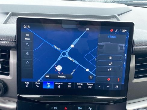 Used 2024 Ford Expedition XLT image 16