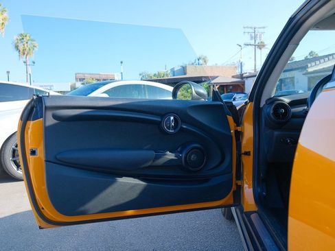Used 2015 MINI Cooper 2-Door Hardtop FWD image 10