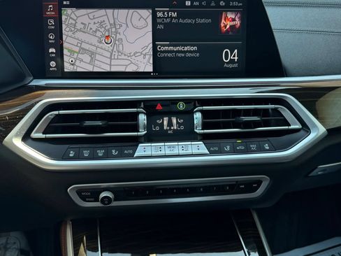 Used 2023 BMW X5 xDrive40i w/ Luxury Seating Package AWD/4WD image 25