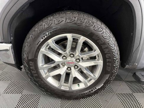 Used 2022 GMC Sierra 1500 SLT w/ SLT Premium Package image 9