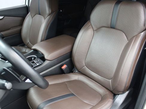 Used 2023 Honda Pilot Elite image 14