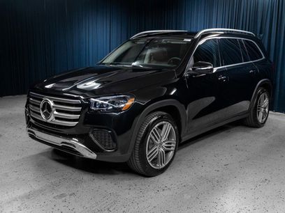 New 2026 Mercedes-Benz GLS 450 4MATIC