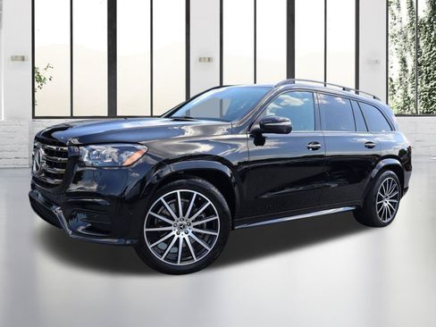 Used 2025 Mercedes-Benz GLS 450 4MATIC w/ AMG Line Exterior image 1