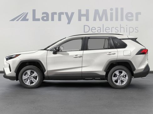 Certified 2025 Toyota RAV4 LE image 3