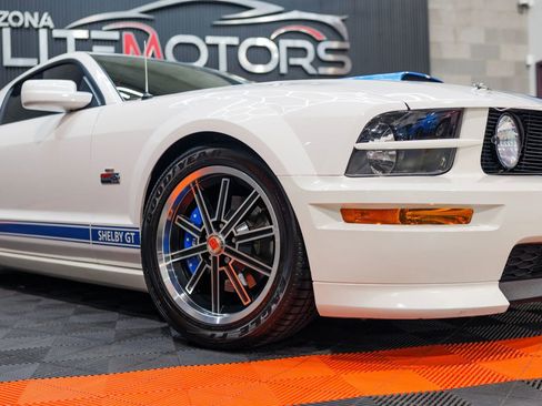 Used 2007 Ford Mustang GT Premium RWD image 5