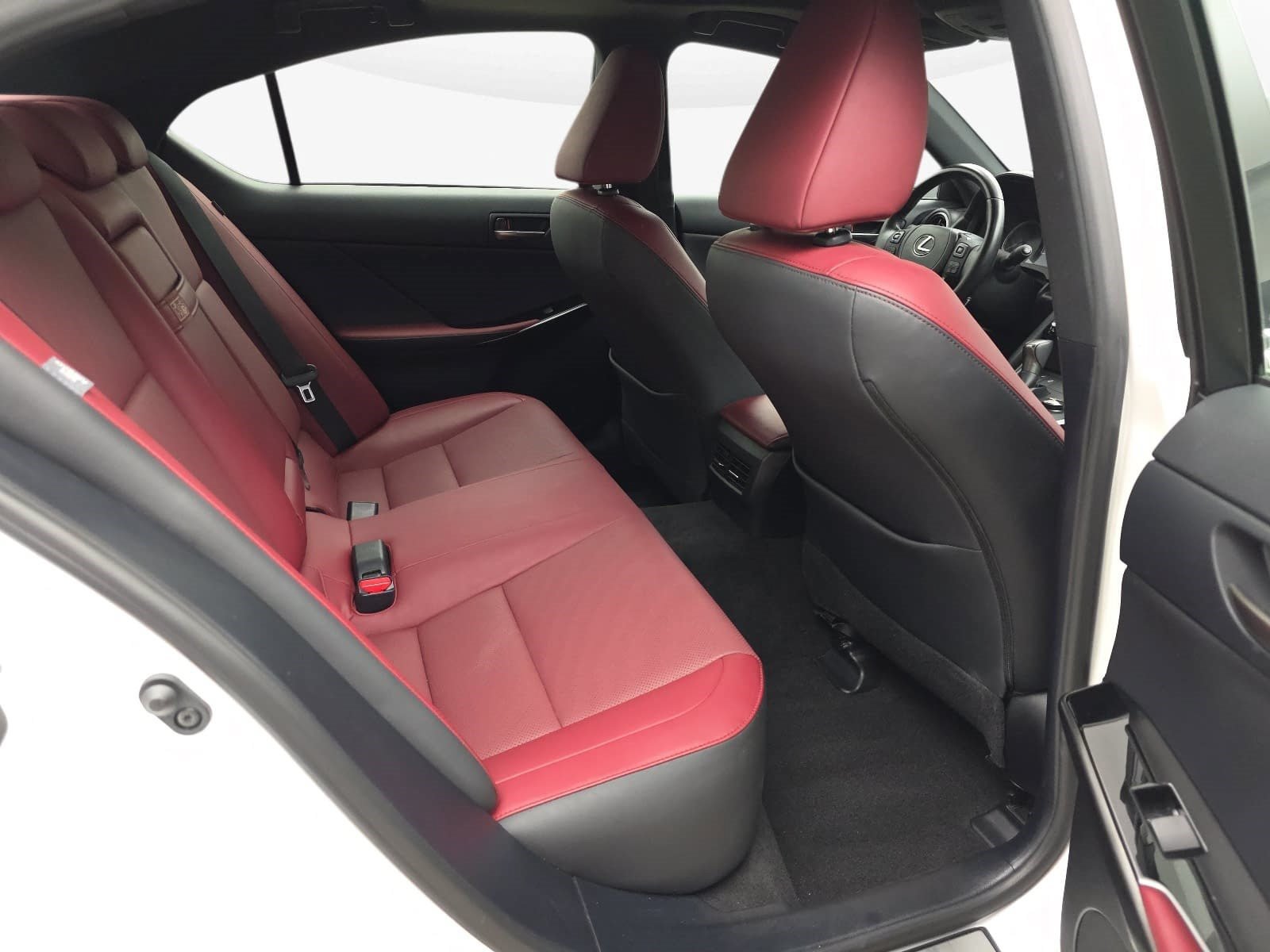 Used 2024 Lexus IS 300 w/ Comfort Package RWD image 33