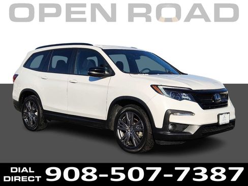 Certified 2022 Honda Pilot Sport image 1