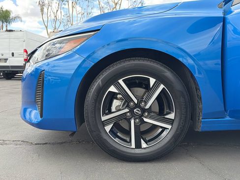Used 2025 Nissan Sentra SV FWD image 13