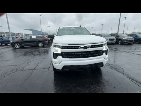 Used 2023 Chevrolet Silverado 1500 RST w/ Z71 Off-Road Package image 3