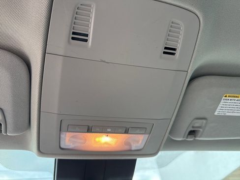 Used 2014 Buick Verano FWD image 19