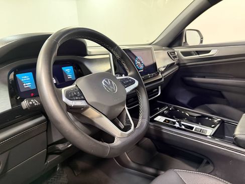 Used 2024 Volkswagen Atlas Cross Sport SE w/ Panoramic Sunroof Package AWD/4WD image 73