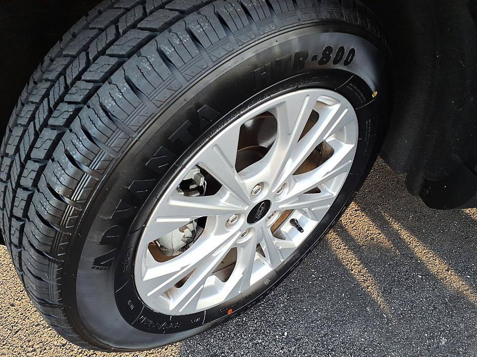Used 2025 Ford Escape Active AWD/4WD image 9