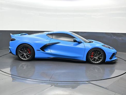 Used 2020 Chevrolet Corvette Stingray Preferred Cpe w/ 2LT Preferred Equipment Group RWD image 7