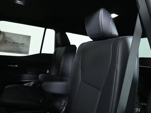 New 2026 Lexus GX 550 image 4