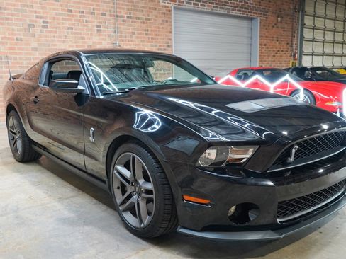 Used 2010 Ford Mustang Shelby GT500 RWD image 21