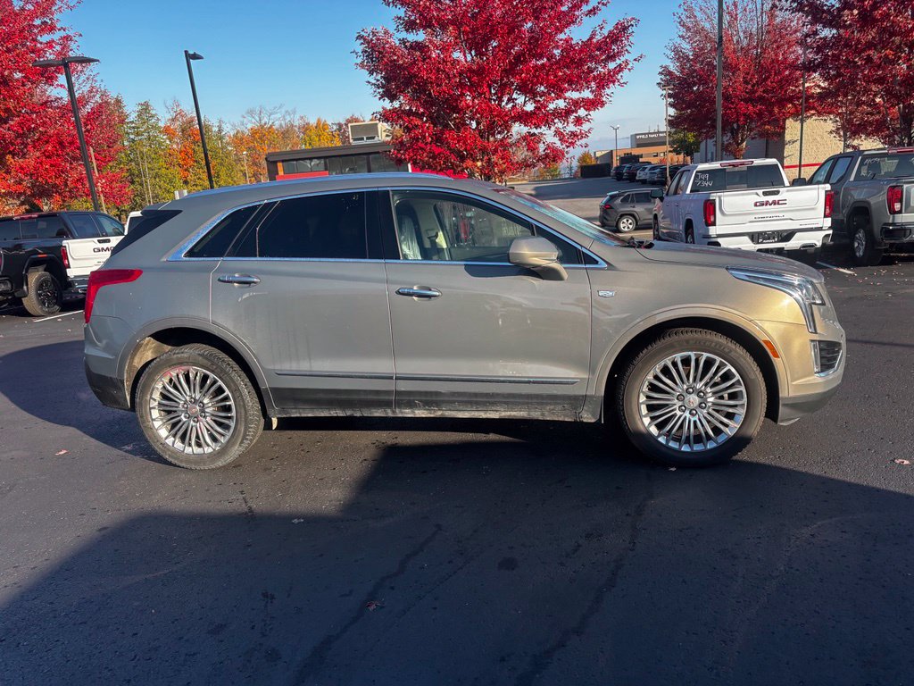 Used 2018 Cadillac XT5 Luxury w/ Driver Awareness Package AWD/4WD image 4