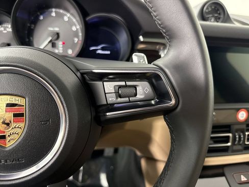 Certified 2026 Porsche Macan Turbo AWD/4WD image 39