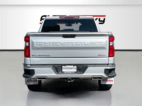 Used 2022 Chevrolet Silverado 1500 RST image 6