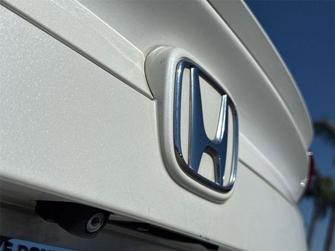 Used 2016 Honda Civic EX-L image 14