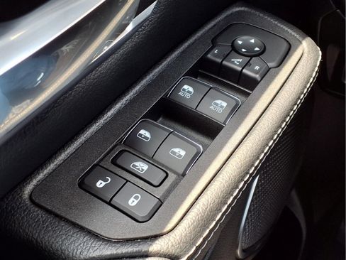 Used 2026 RAM 1500 Laramie AWD/4WD image 20